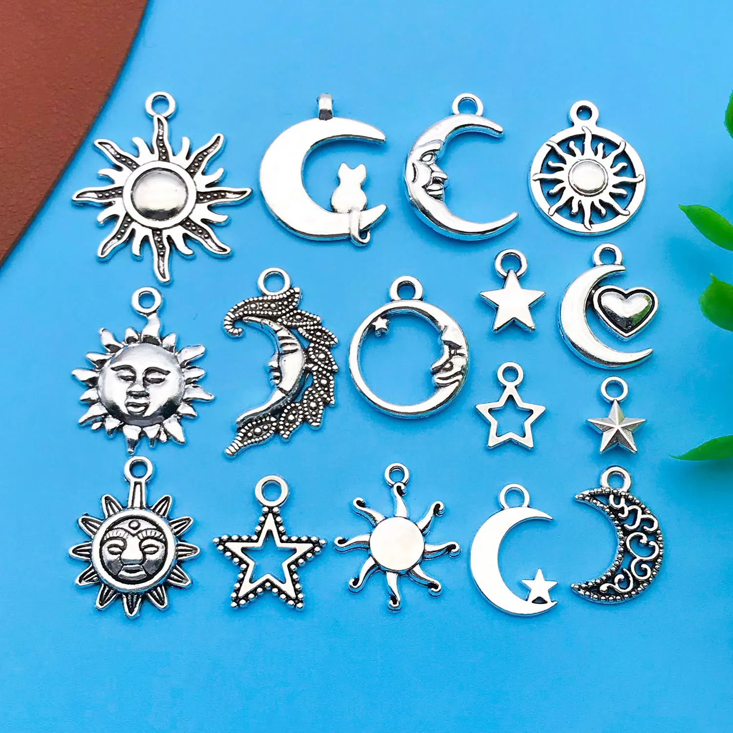 16pcs Alloy Silverly Sun Star Moon Pendant Set Suitable DIY Keychain Earrings Charms For Necklace Jewelry Making Accessories - view 2