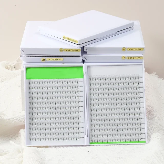 5-trays-sharp-thin-pre-made-russian-volume-fan-eyelash-extensions-12d-14d-16d-20d-lashes-tray-320-fans-005-c-false-mink-eyelash