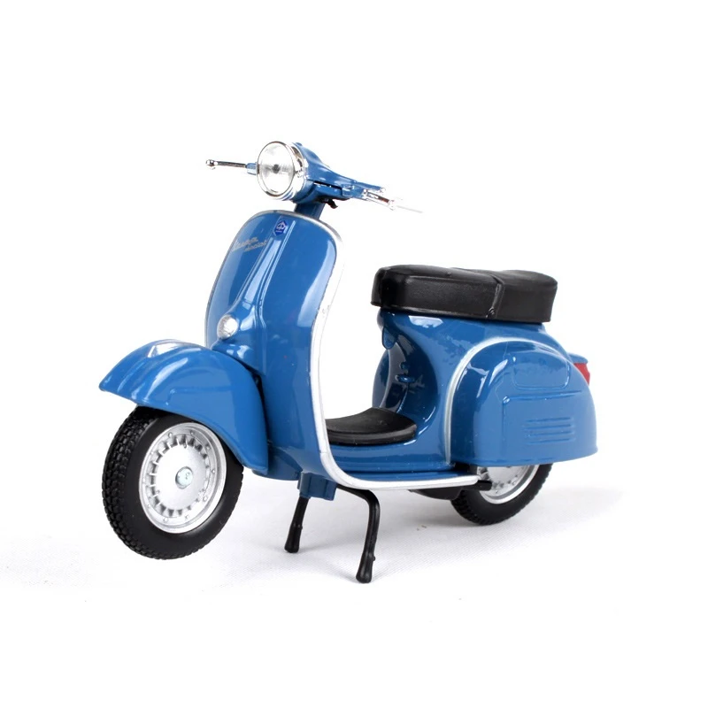 Maisto 1:18 150 Sprint Veloce 1969 Scooter blue Diecast Motoycycle