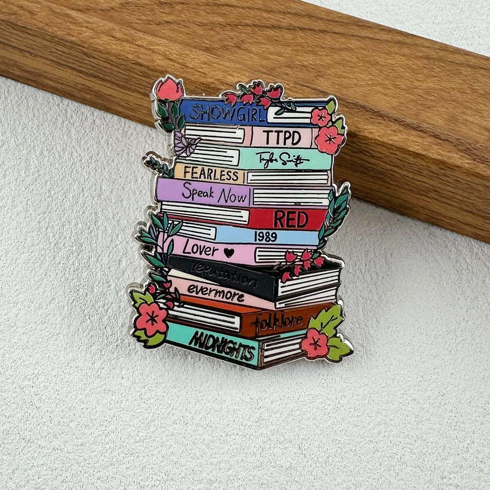 Era Tour Musikalbum-Themen-Broschen, Blumen- und Buch-Anstecknadeln, Kleidung, Rucksäcke, Accessoires, Geschenke für Fans und Musikliebhaber – Detail 7