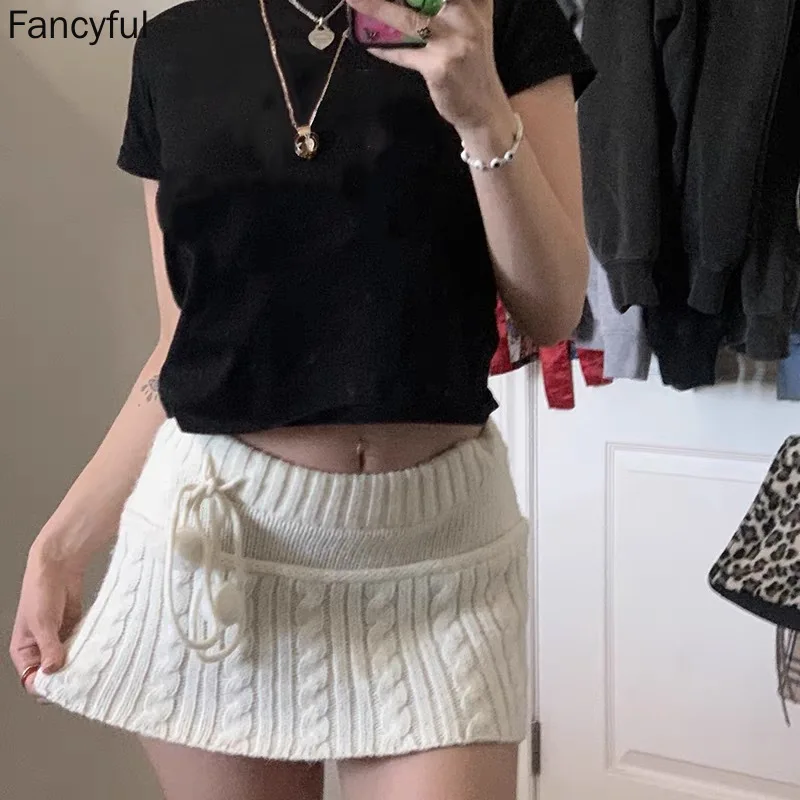 Women Skirts y2k Autumn Winter Fashion Fried Dough Twist Versatile Age Reducing Wool Knitted Skirt Wool Ball Decorated Commuter