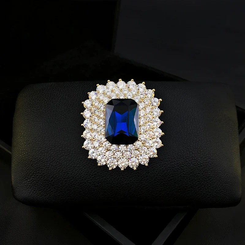 

Fashion Square Brooch Geometric Corsage Luxury Elegant Blue Suit Neckline Pins Accessories Women Clothes Decoration Jewelry 1690