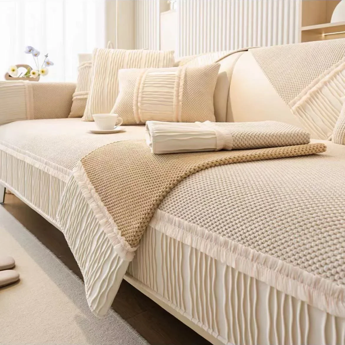 

Новинка, всесезонный универсальный кожаный чехол для дивана во французском стиле кремового цвета, тканевое полотенце, Нескользящая подушка