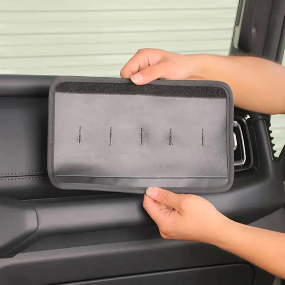 Carbon Fiber Texture Leather Co-Pilot Grab Handle Cover For BAW 212 T01 2024-2026 Magic Tape Installation Interior Storage