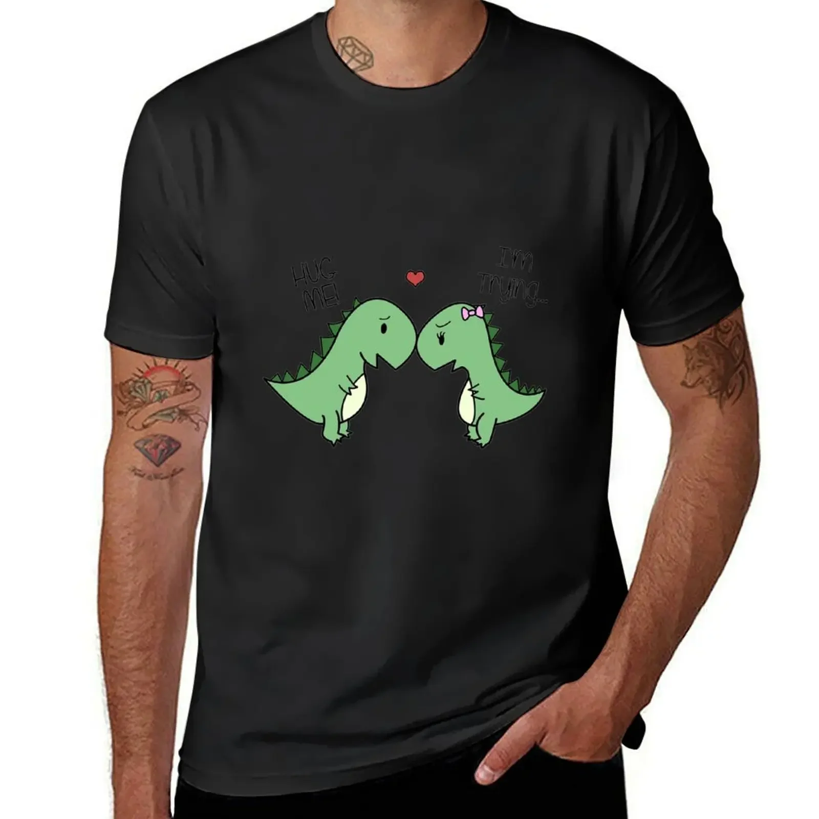 ¡Dino Love! Camiseta con diseño personalizado para hombre, ropa bonita, negra, (Hug Me!)