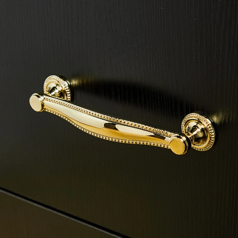 

Golden Shell Brass Handle Kitchen Cabinet Door Handle