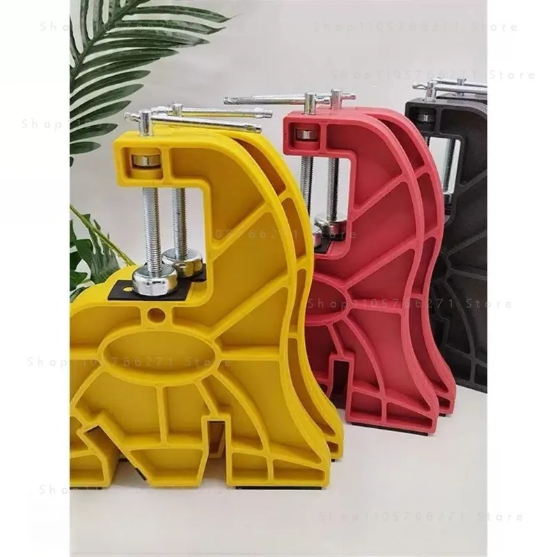 The ski single and double bench vise stand is stable and durable, a tool for maintaining snowboards