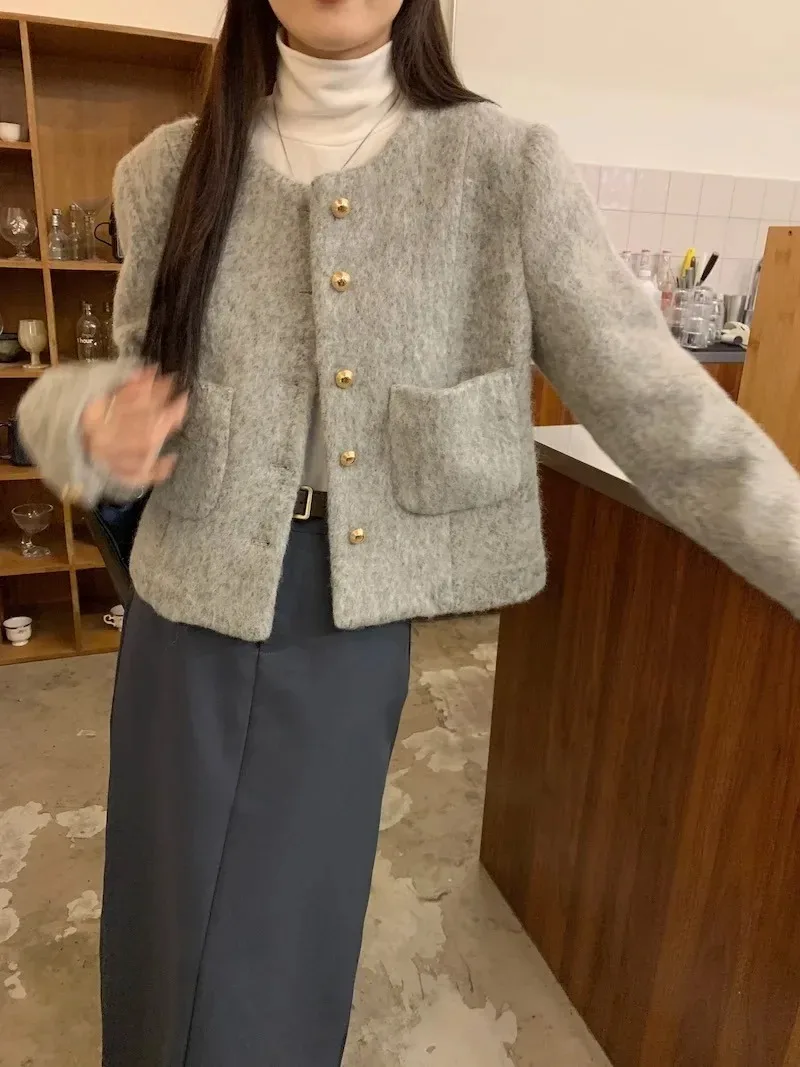 French Fragrance Cardigan Coat Female Temperament Solid Round Neck Single Breasted Fashion Noble Winter Chic Gentle Lady Jacket