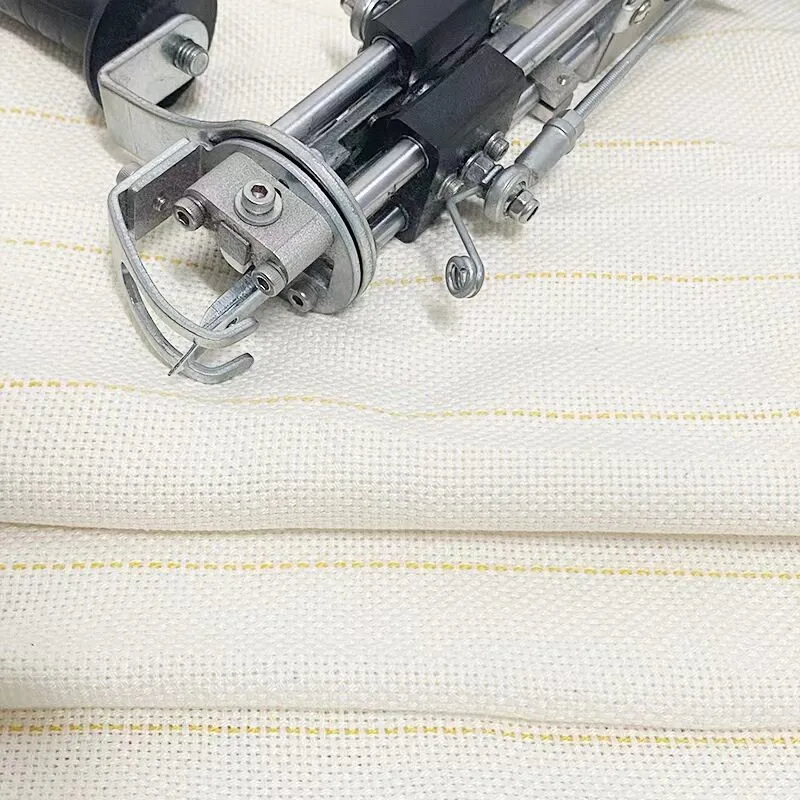 Custom Cuttable Poly Cotton Tufting Base Fabric, Double Warp Weft Punch Needle Cloth With Yellow Alignment Mark Lines