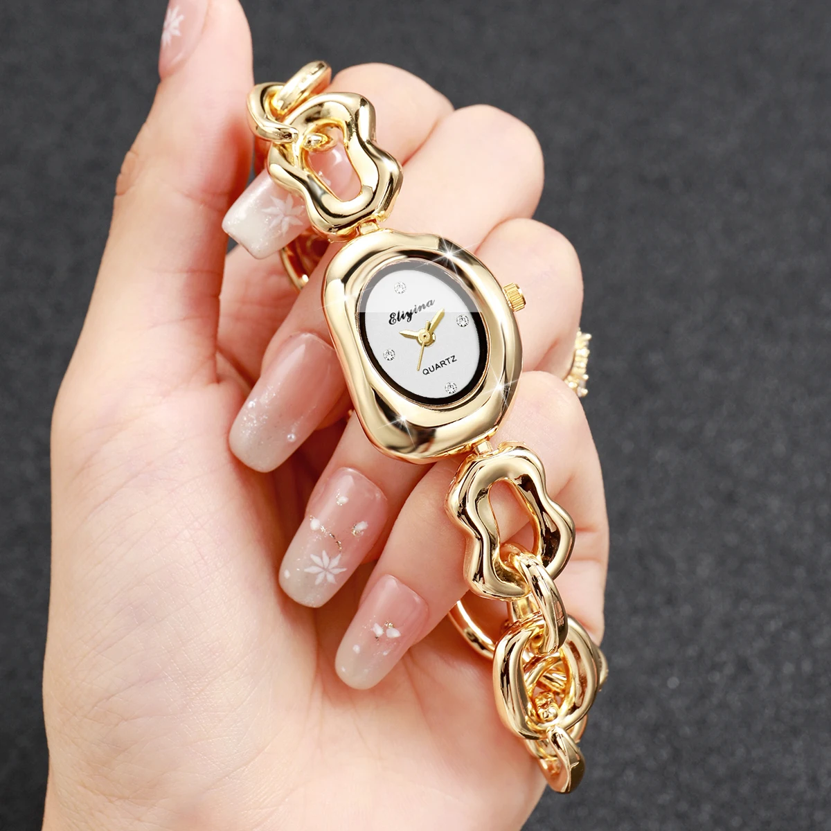 Elegant Gold Chain Bracelet Women Watch Fashion Quartz Wristwatch Jewelry Gift Relogio Feminino (Without Box