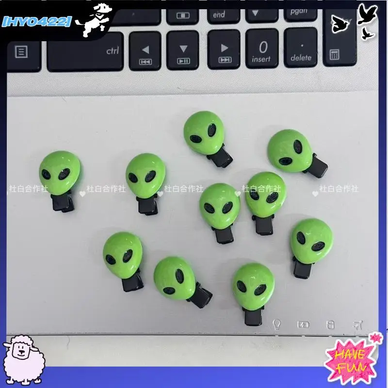Et divertido Clip de pelo estilo Ins Mini Alien estilo de dibujos animados Clip de pico de pato flequillo personalizado Clip LATERAL accesorio para el cabello para mujeres