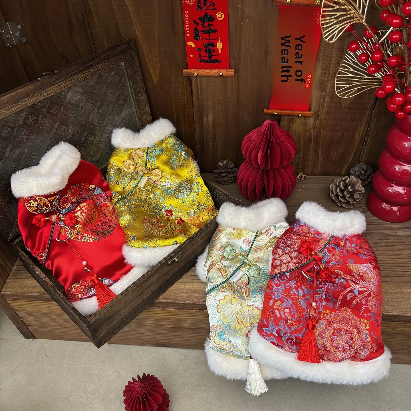 

Chinese Style Winter Clothes for Dogs And Cats New Year Festive Thick Cotton Padded Traditional Tang Costume Pet Clothing