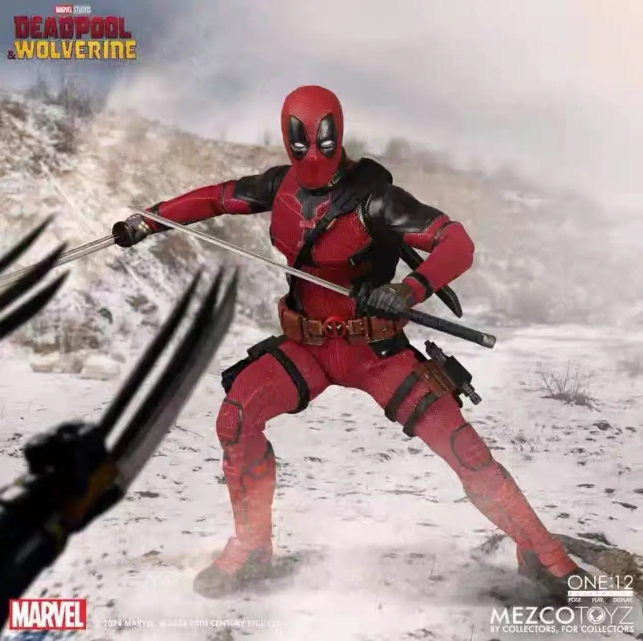 Figura de ação articulada MEZCO Ant de 6 polegadas Marvel Universe Deadpool e Wolverine Deluxe Edition