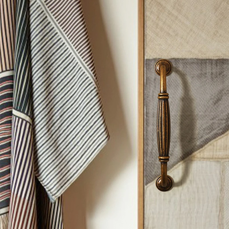 العتيقة برونزية باب خزانة ملابس مقبض سحب الصلبة سبائك الزنك المطبخ مقبض كابينة خمر ثقب واحد مقبض درج مقابض لقطع الأثاث