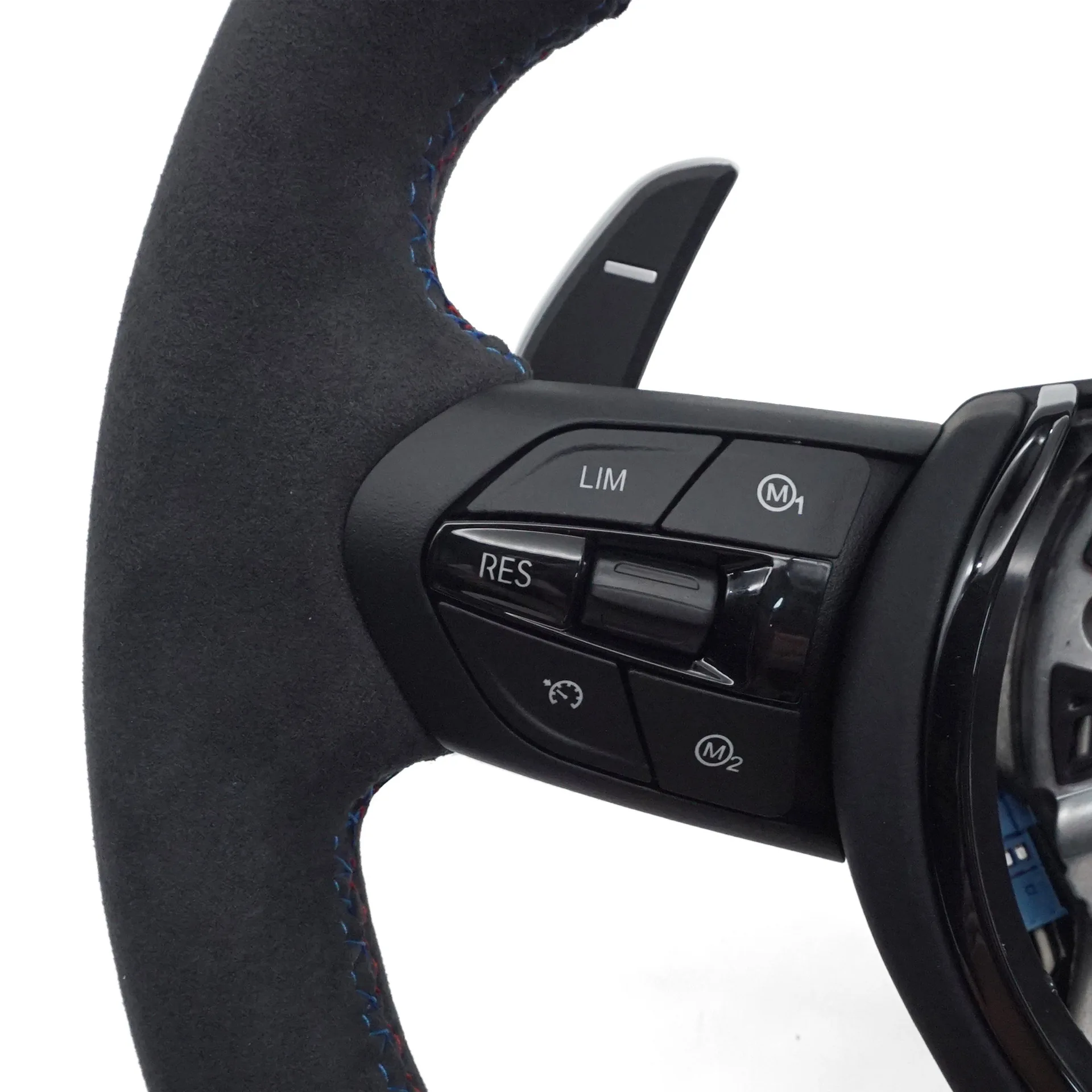 Suitable for 3 Series BMW thong full-turned three-color stitching paint black button frame steering wheel