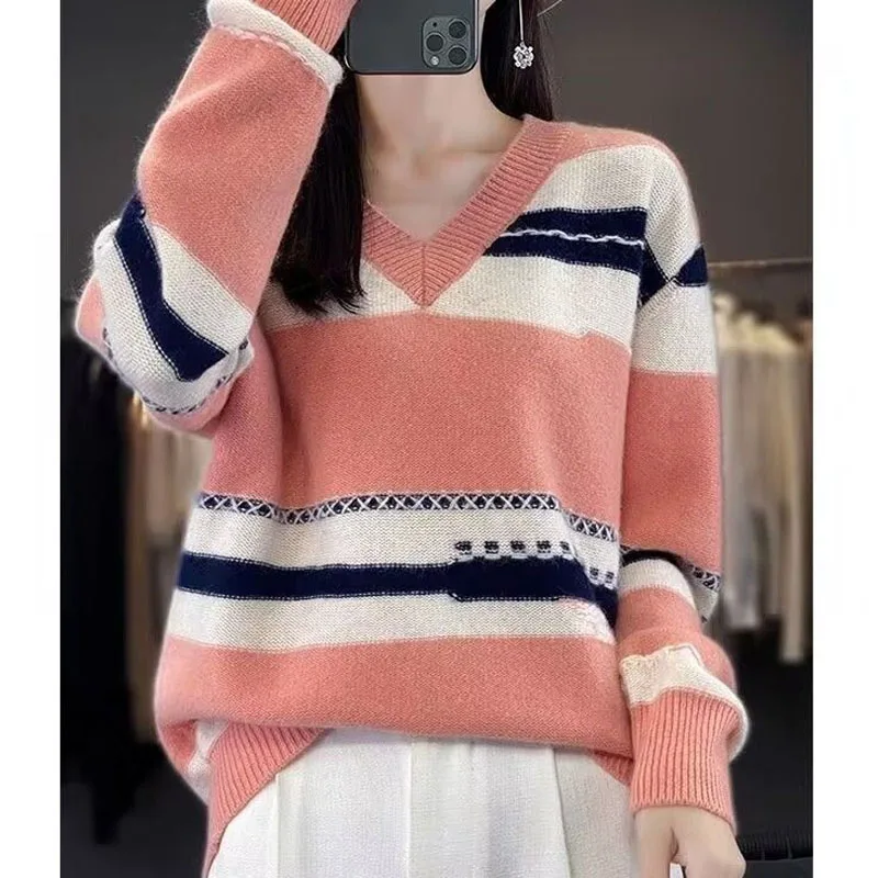 New Spring and Autumn Fashion Trend Colored Striped V-neck Loose and Versatile Western Style Slim Casual Women\'s Knitted Sweater