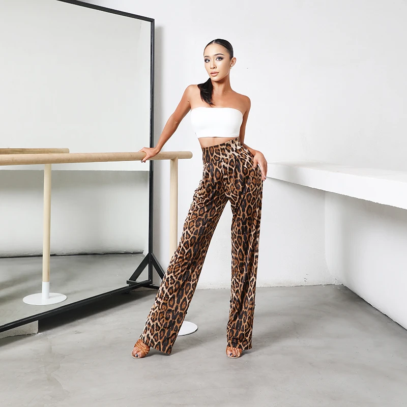 

UK Latin Dancewear Women Wrap Crisscross Training Top - Ballroom Performance with Built-in Bra & Stretch Fabric
