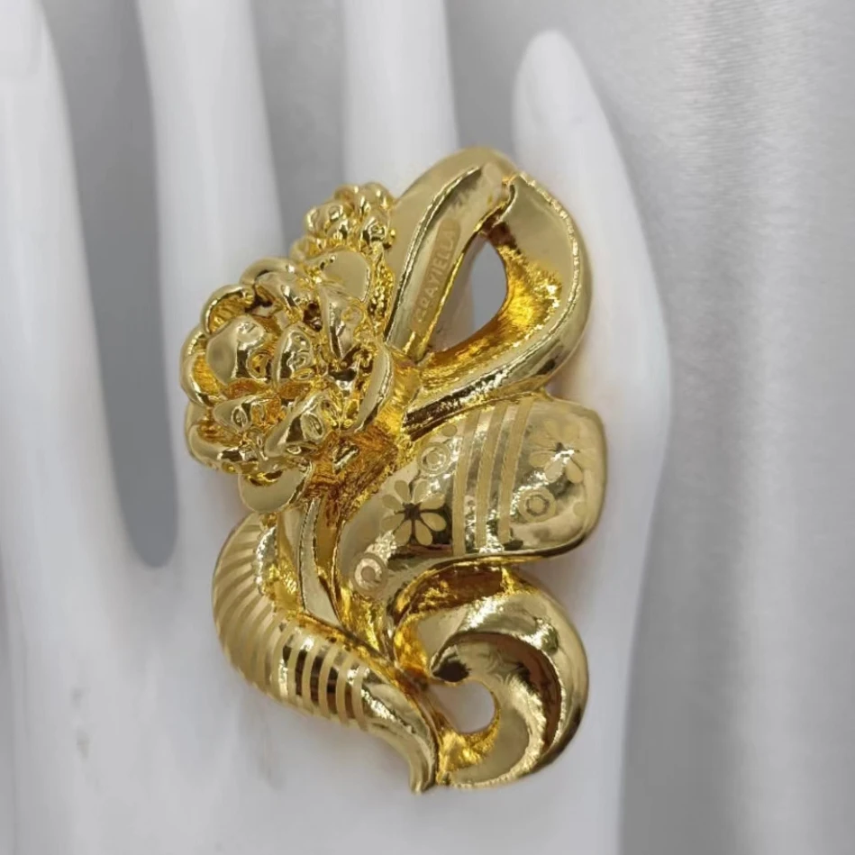 

New In Fashion Stainless Steel Flower Big Gold Color Ring Women's Adjustable Jewelry Elegant Luxury Party Favors