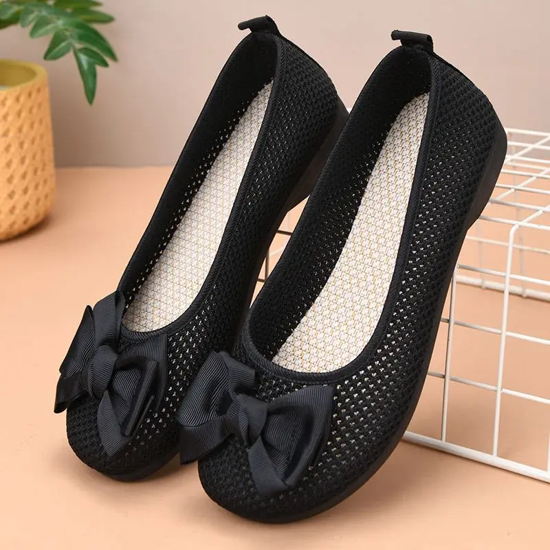 

Summer Breathable knit Shoes 2026 Women Thick Bottom Non-slip Casual Shoes Women Bowknot Black Work Shoes Beijing Cloth Shoes