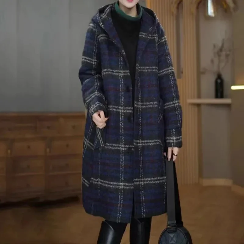 High End แฟชั่นผู้หญิงฤดูใบไม้ร่วงฤดูหนาวเสื้อขนสัตว์หญิงเดี่ยว Breasted Thicke ลายสก๊อตเสื้อขนสัตว์ยาว Windbreaker Q100