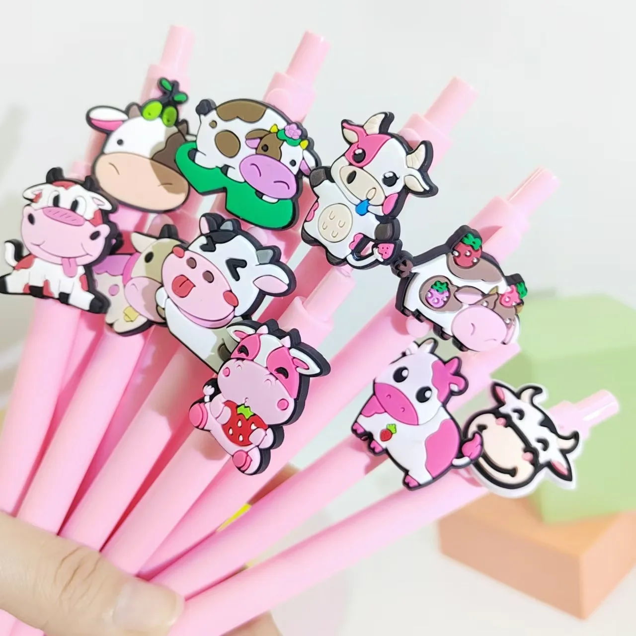 2025 Hot Selling Leuke Ranch Koe Styling Druk Pen Hoge Schoonheid Roze Stier Patch Balpen Briefpapier Nieuwjaar Cadeau