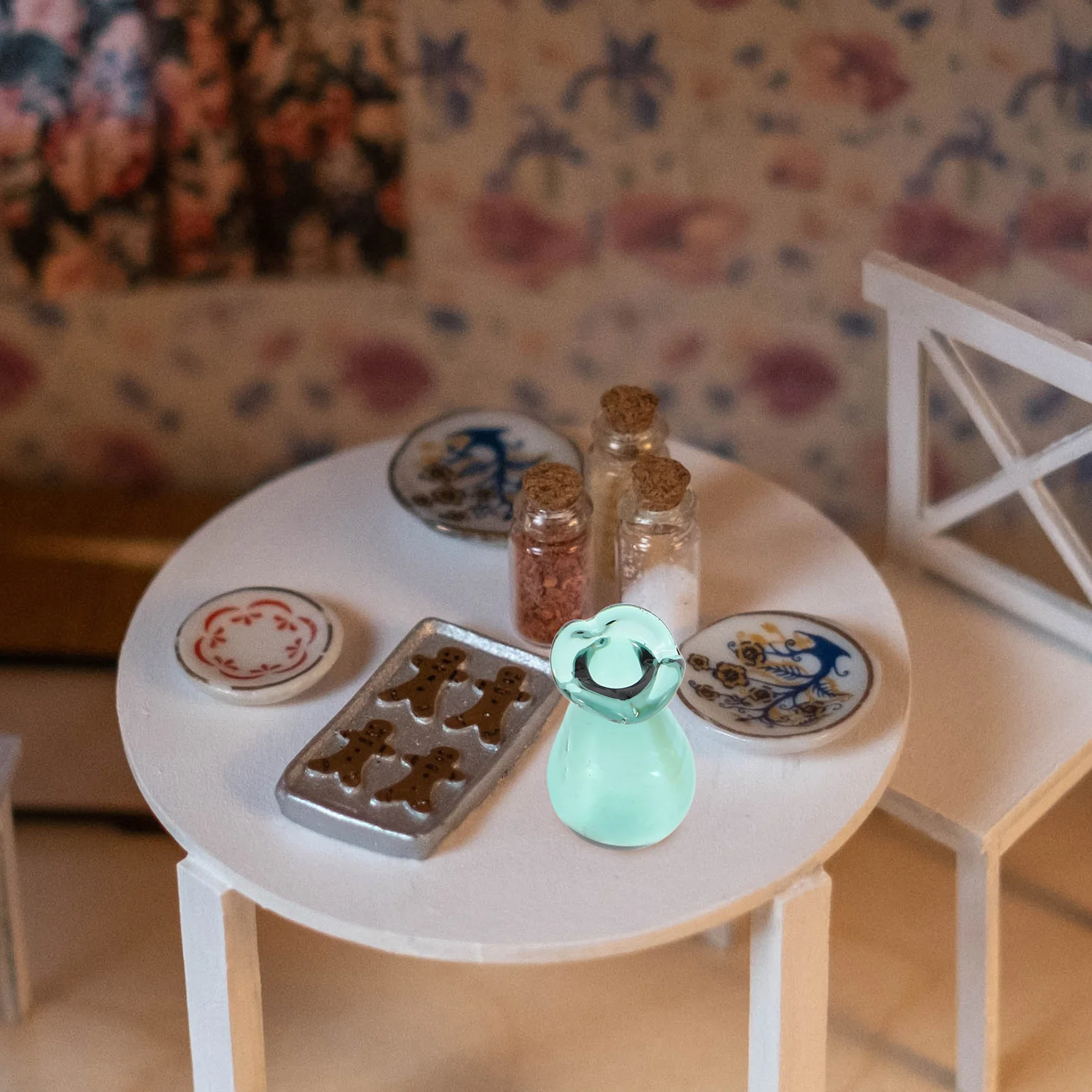 

2Pcs Miniature Vase Tiny Glass Decorative Bottles Elegant Dollhouse Accessories Micro Landscape Crafting House Decoration