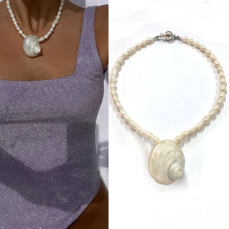 

Natural Conch Shell Pendant Necklace Vacation Beach Jewelry Retro Freshwater Pearls Conch Necklaces for Women Accessories Gifts