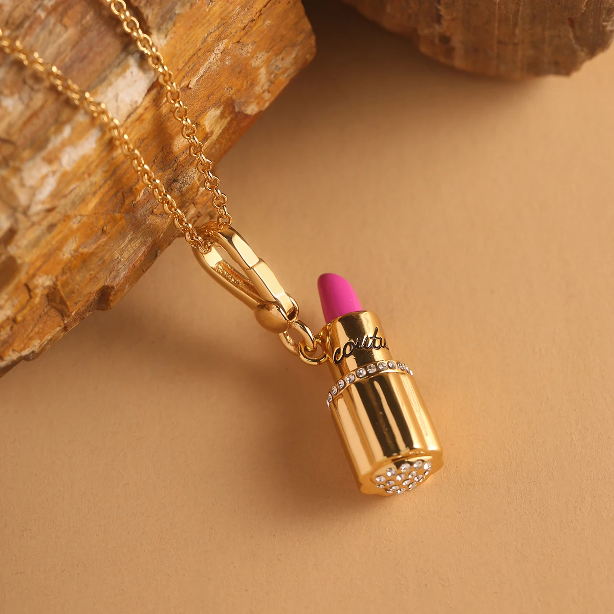 Fashion Luxury Golden Lipstick Tube Pendant Necklace for Women Keychain Pendant Sweet Niche Party Jewelry Halloween Gifts