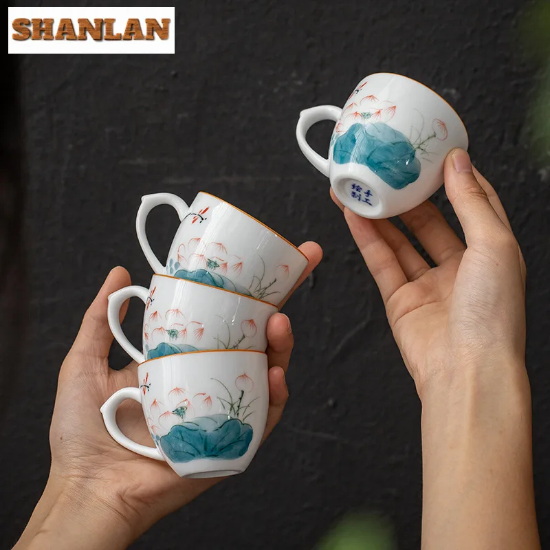 Taza de porcelana blanca pintada a mano, vaso pequeño con mango de color, jarra de agua, Chazhan, degustación Personal