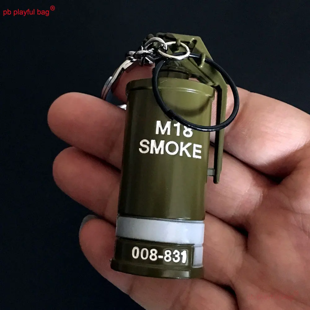 Mini Metal Equipment M18 Smoke Bomb Tear Gas Weapon Model Figures Game Peripheral Pendant Keychain Children\'s Toys Gift ZG232