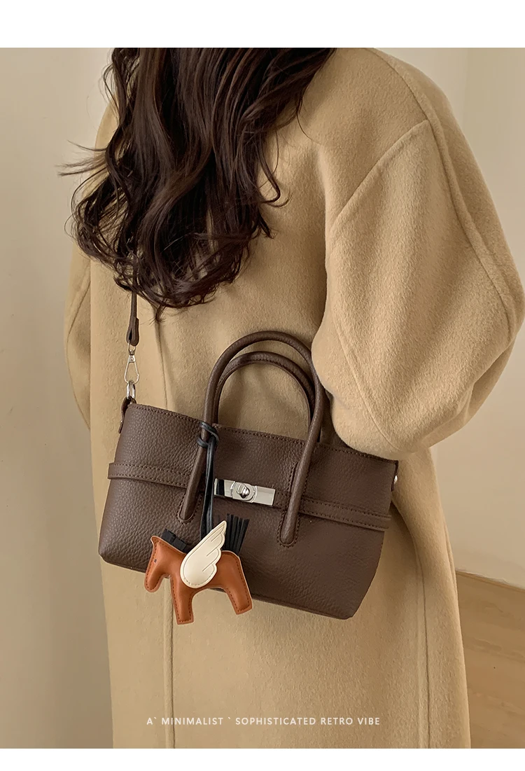

2025 New Women's Mini bag Trendy Design Versatile Single Shoulder Crossbody Bag for Stylish Everyday Us