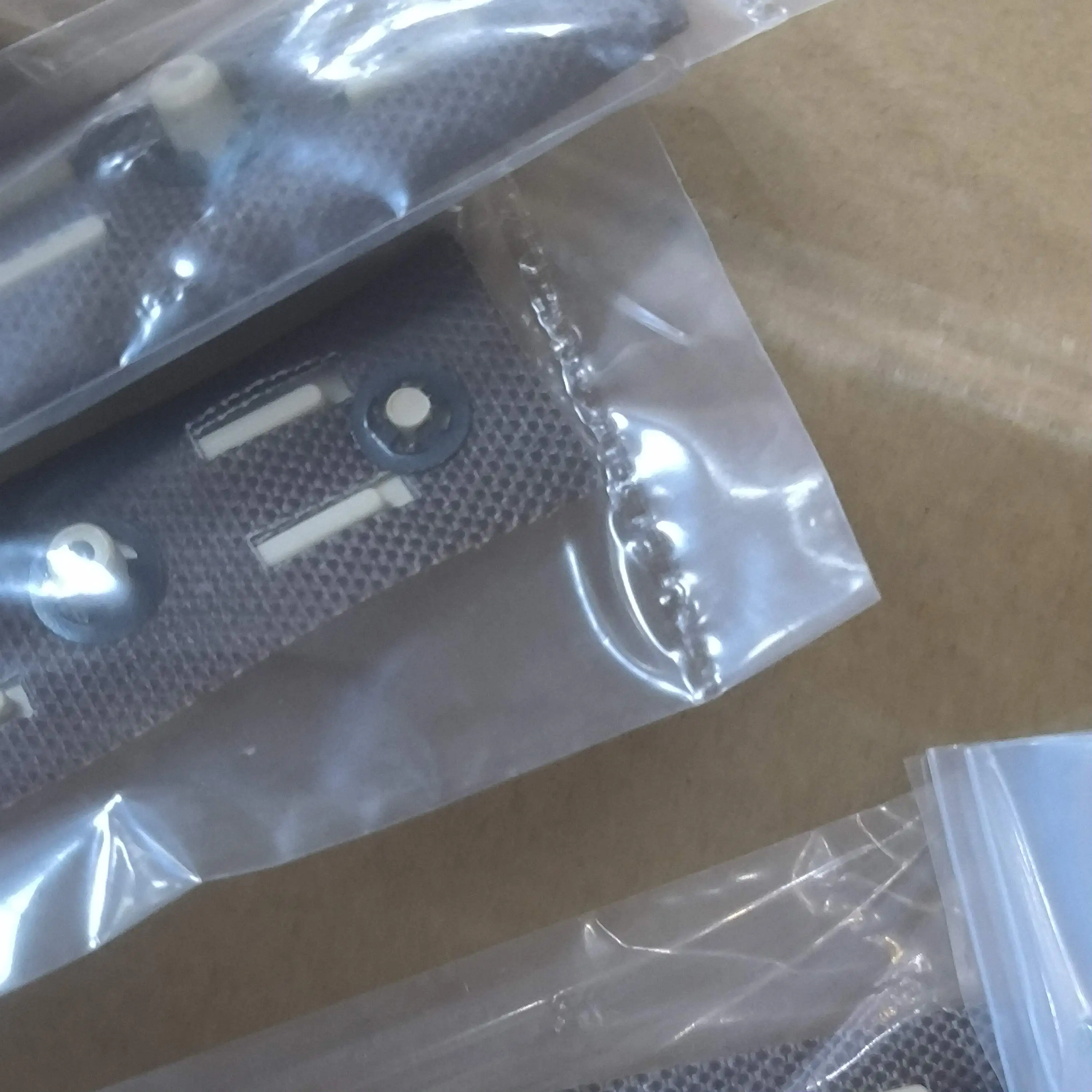 

302RV93050 FK-1150 Держатель масляной накладки для Kyocera P2040 P2235 P2335 M2040 M2135 M2235 M2540 M2635 M2640 M2735 M2835