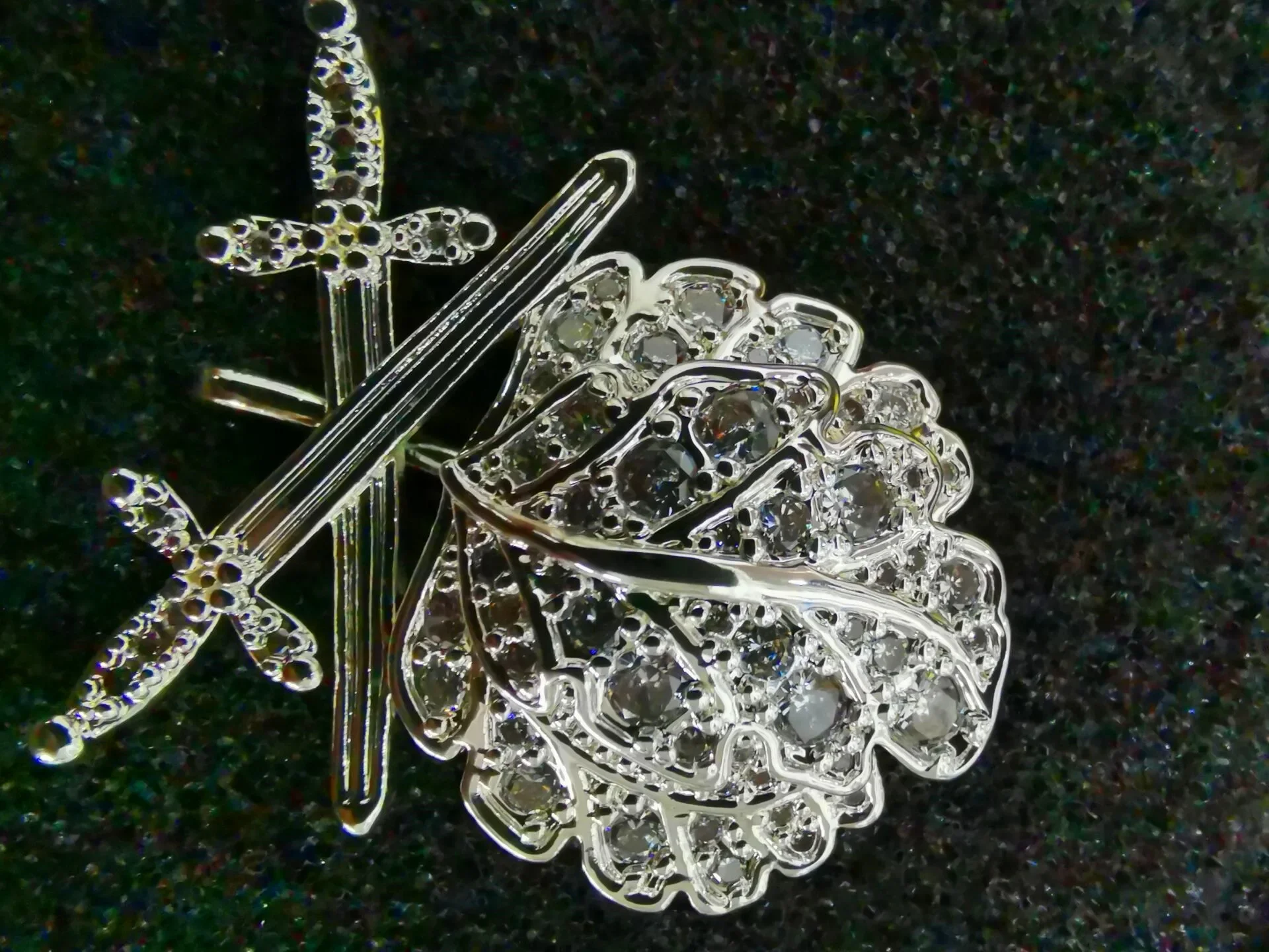 

Oak Leaves with Swords and Diamonds in Silver