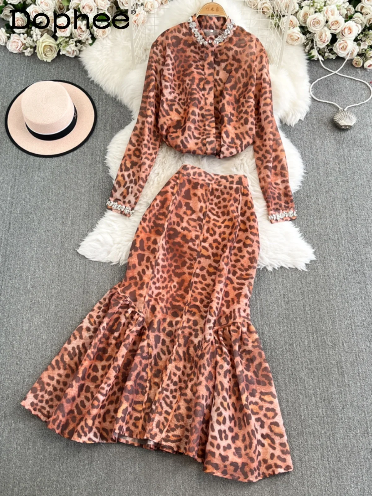 Retro Style Leopard Print Long-sleeved Slim-fitting Diamond-encrusted Top and Fishtail Skirt Two Piece Sets Womens Outifits