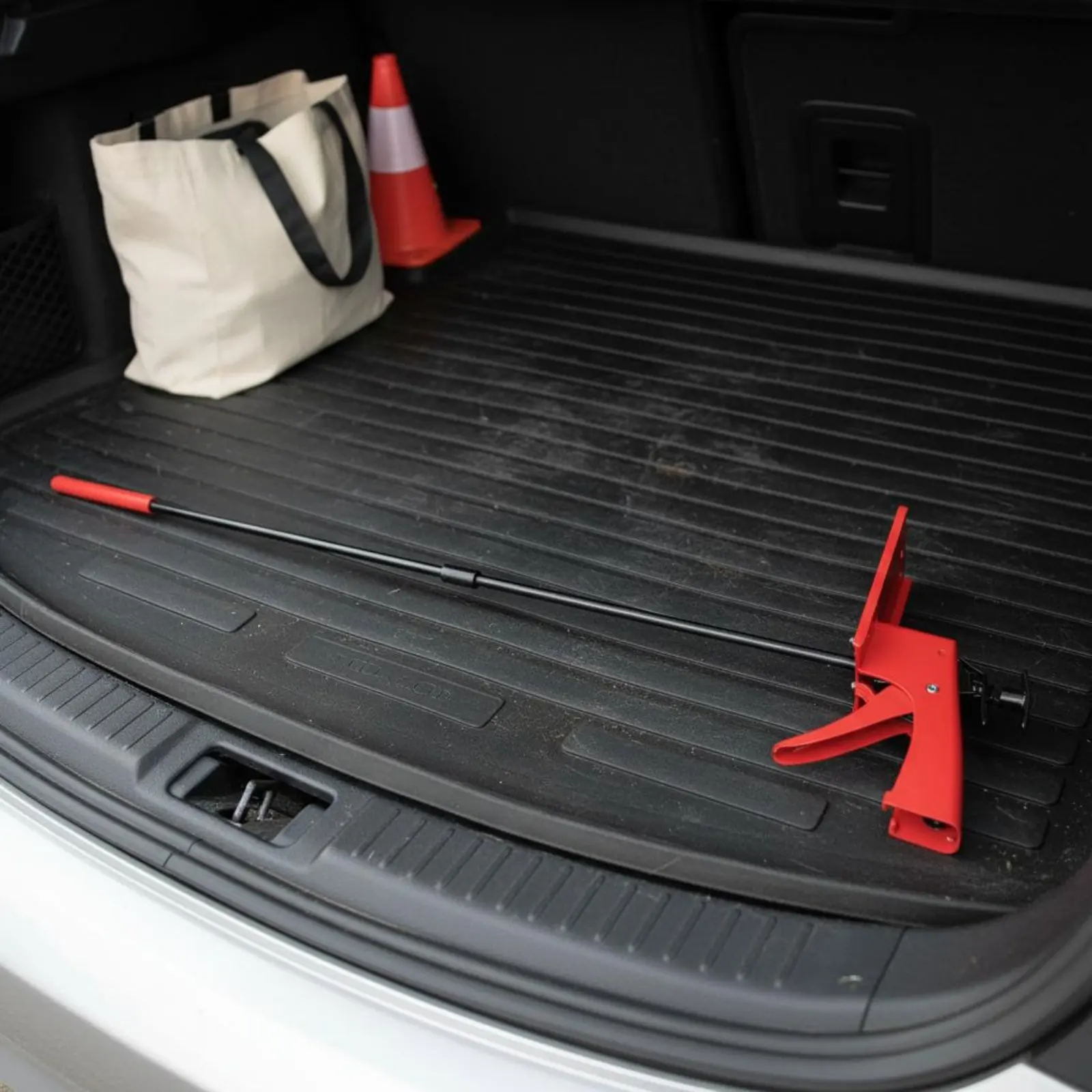 Wheel Alignment Brake Lock Adjustable Length Brake Pedal Holder Automotive Equipment Long-Lasting Steel Construction Easy to Use