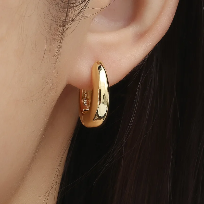 

Classic Round Copper Earrings Geometric Round Earrings For Men And Women Fashionable Everyday Accessories