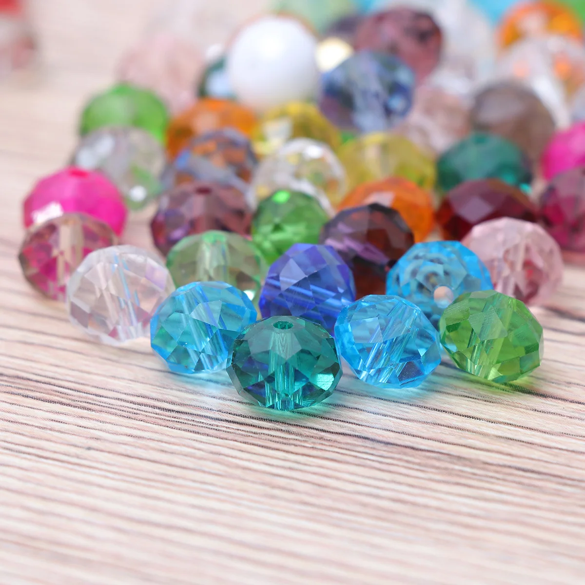 

550Pcs Crystal Beads for Jewelry Making Colorful 2-10mm Bicone Loose Glass Beads DIY Craft Bracelets Necklaces Supplies