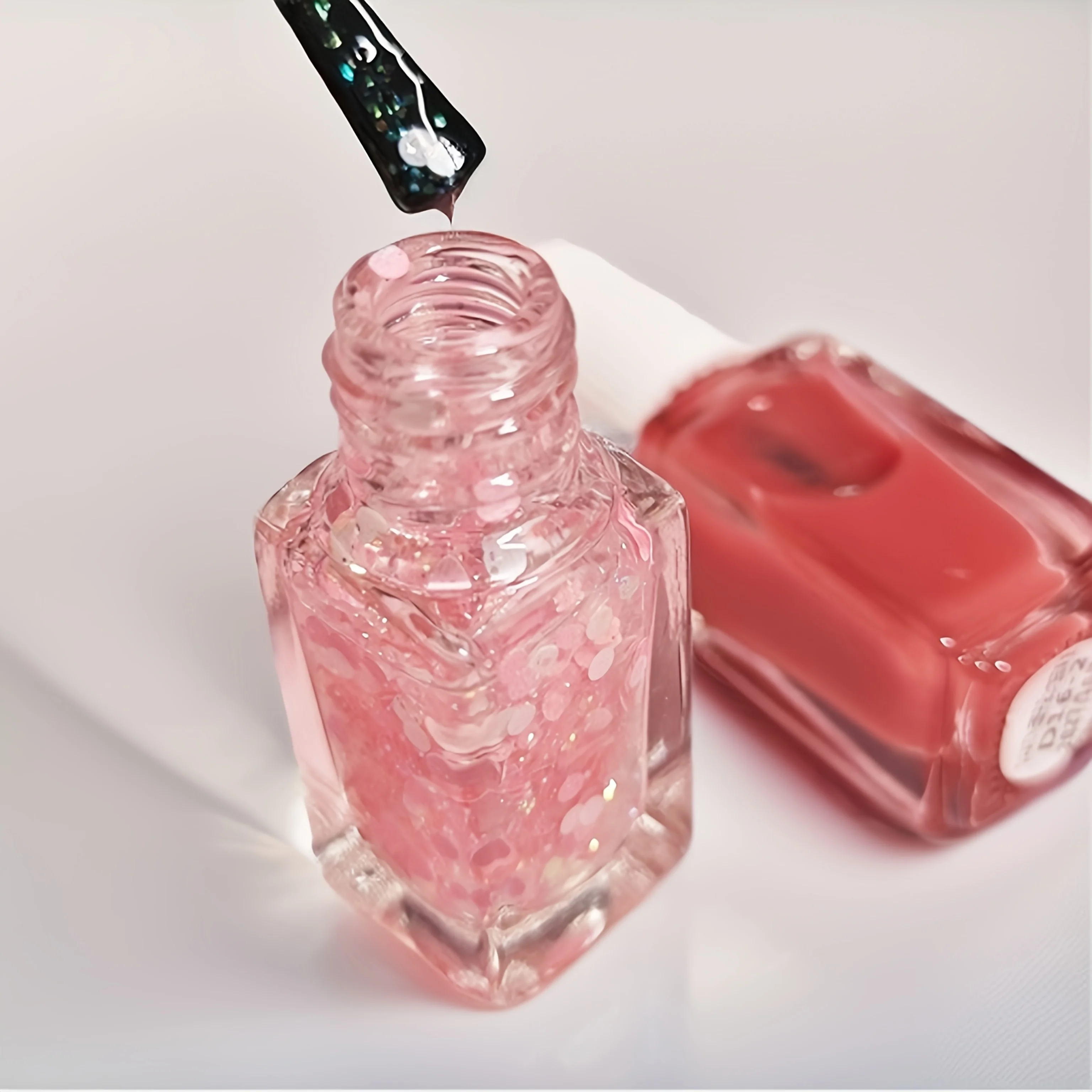 D16 Maiden's Heart 2-Bottle Set No-Bake Nail Polish Quick-Dry Long-Lasting Peelable Water-Based Nail Polish Kit