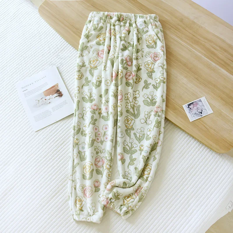 Outono e inverno 2025 novas calças de pijama feminino flanela flor pelúcia engrossado coral veludo fechando calças domésticas calças grandes