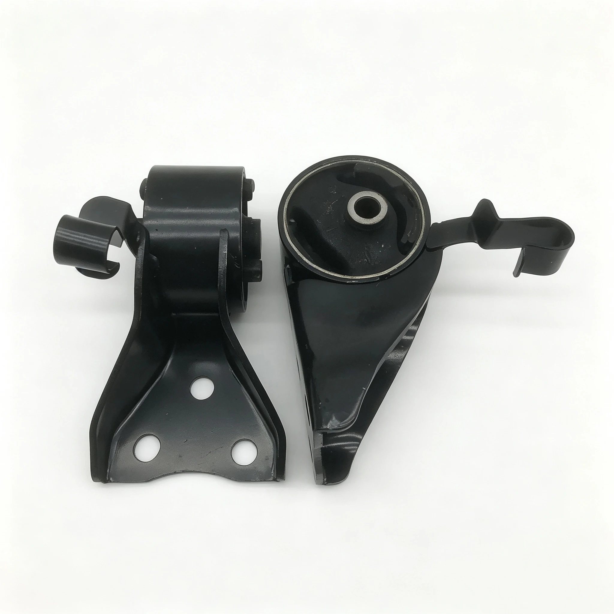 Engine Mount for Mazda 323 Familia 1.8L BJ0N-39-040 BJ0N-39-040A BJ0N-39-040B Motor Mount Bracket Auto Engine Parts 1pc