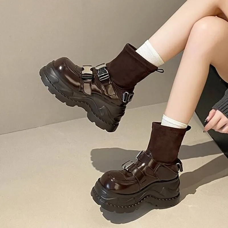 Calzini moda Stivali da donna Testa tonda Splicing Panno Suola spessa Stivali corti antiscivolo Scarpe da ginnastica con plateau firmate per donna Botas