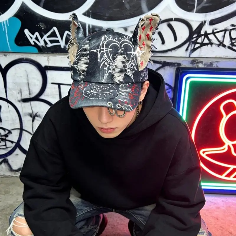 Distressed Baseball Hat With Unique Ripped Design Comfortable Baseball Cap for Women Men Unisex Cosplay Party Street Hat Y166