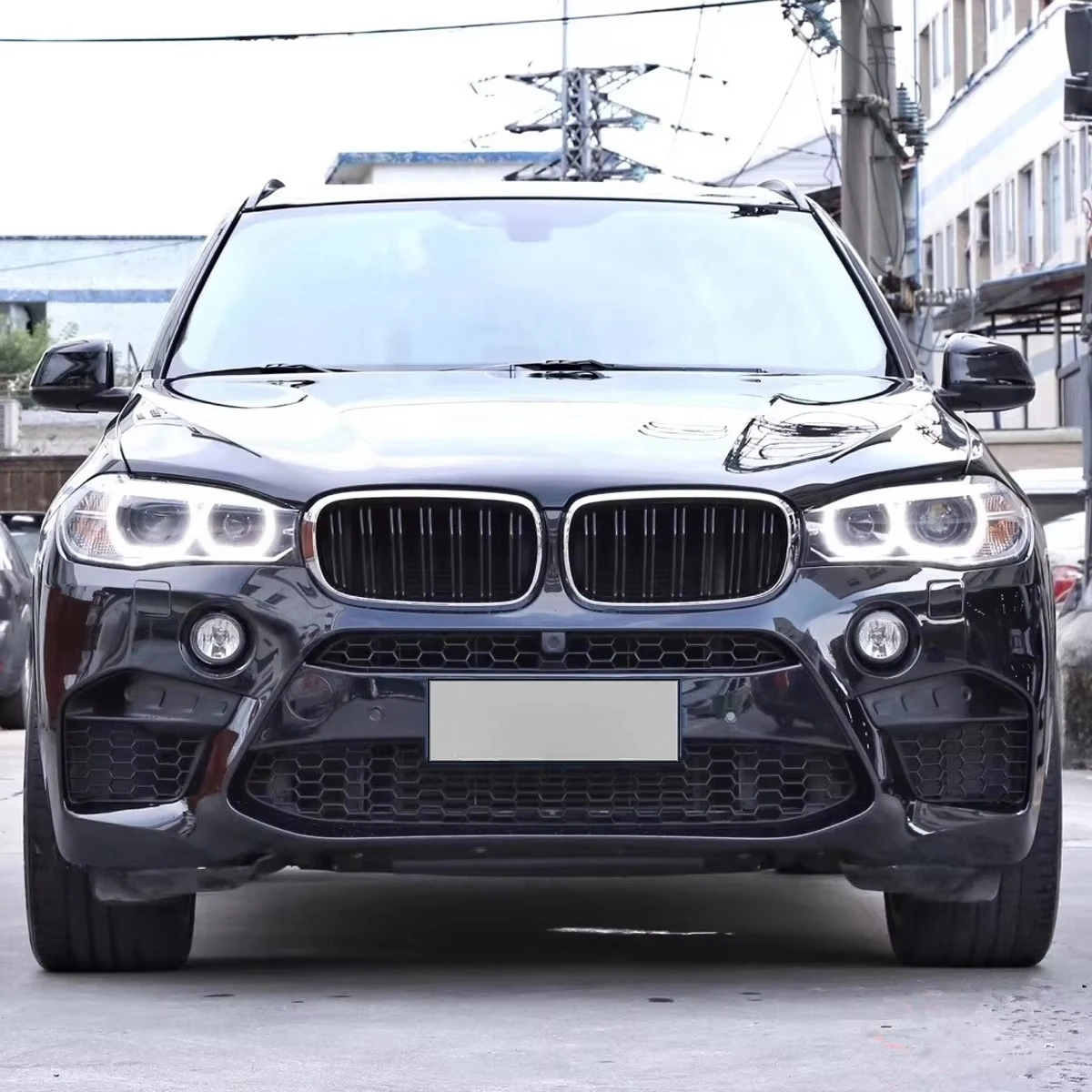 

Car Body Kit for X5 F15 2013 2014 2015 2016 2017 2018 Upgrade X5M with Front Bumper Grilles Rear Bumper Tail Pipes