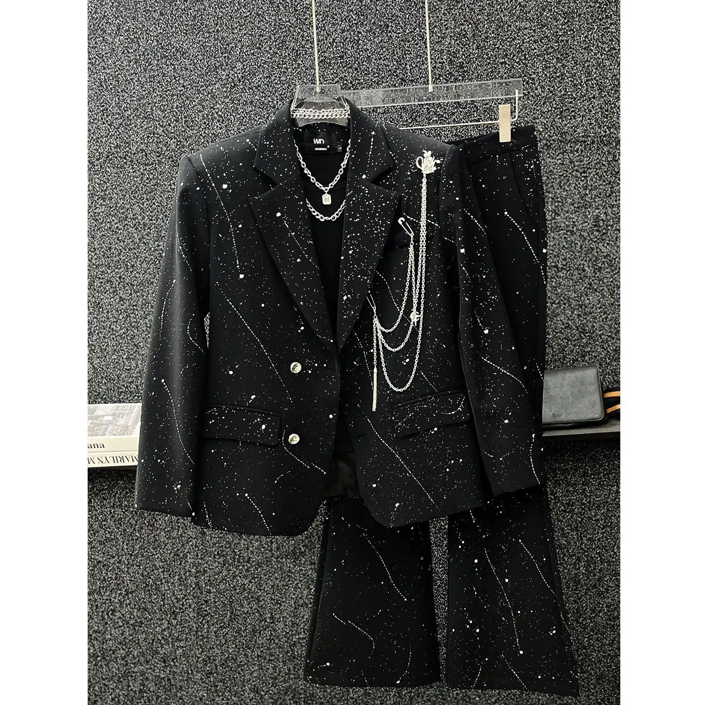 

Gold Stamp Men's Suit Set Loose Metal Chain Design Trendy Outerwear Stand Fit Autumn Faion Two Button Polyester