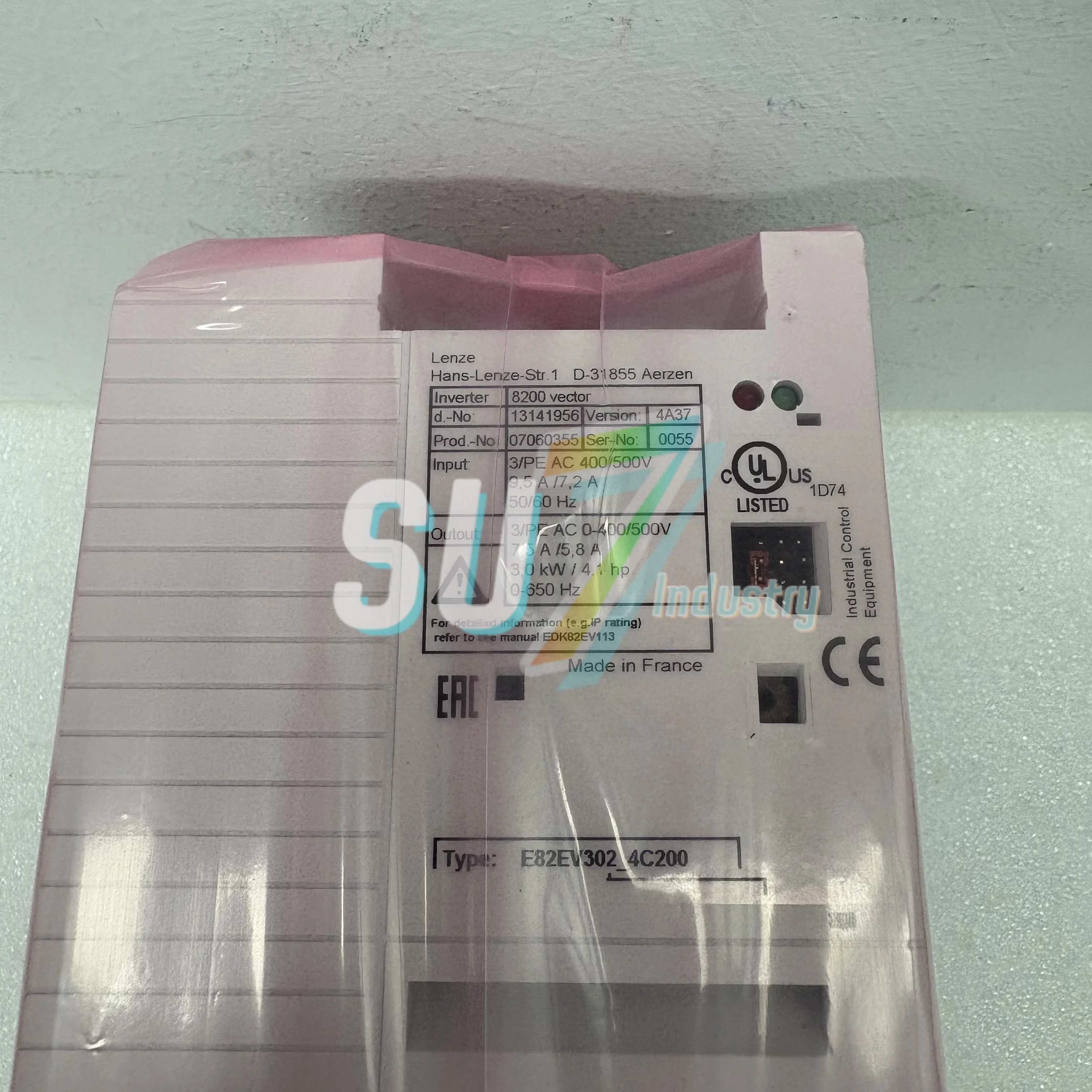 E82EV302K4C E82EV302K4C200 E82EV302K4C040 주파수 변환기 새로운 원본