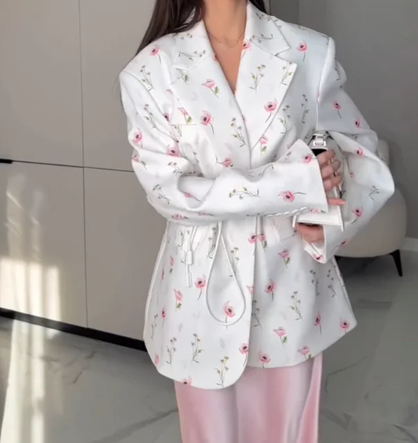 New Fashionable Printed Loose Fitting Suit Collar, Tie Up Waist Cinching Suit Jacket