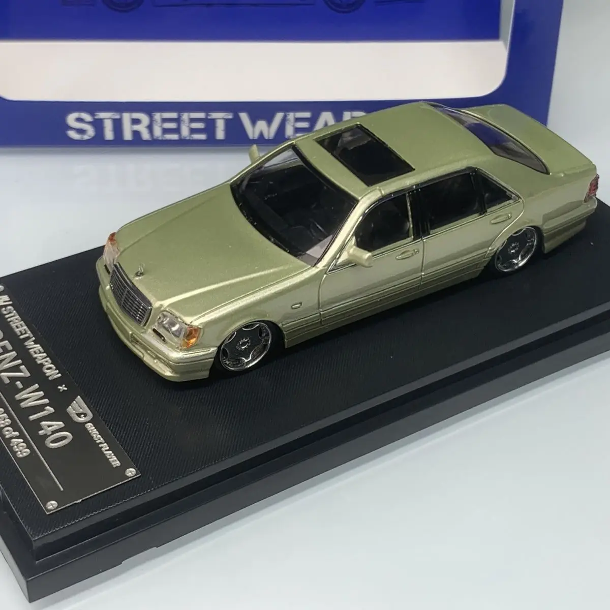 

Diecast 1/64 Scale BENZ Tiger-head W140 S600 Alloy Car Model Collectible Toy Gift Souvenir Display Ornament