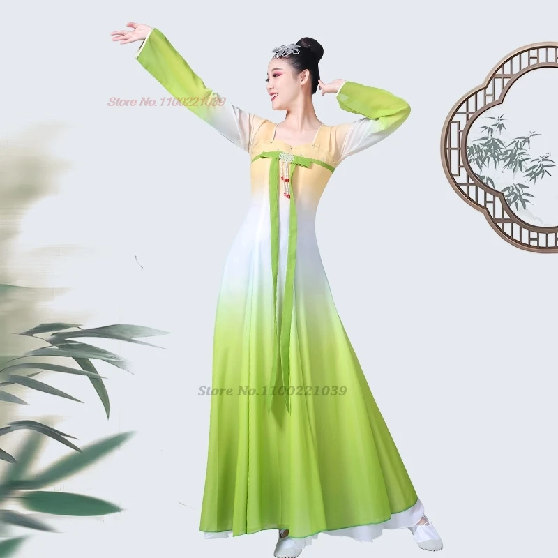Chiński strój taneczny vintage z 2025 roku, narodowy gradient kolorów, szyfonowa sukienka hanfu, tradycyjna sukienka ruqun na występy sceniczne, ludowa.