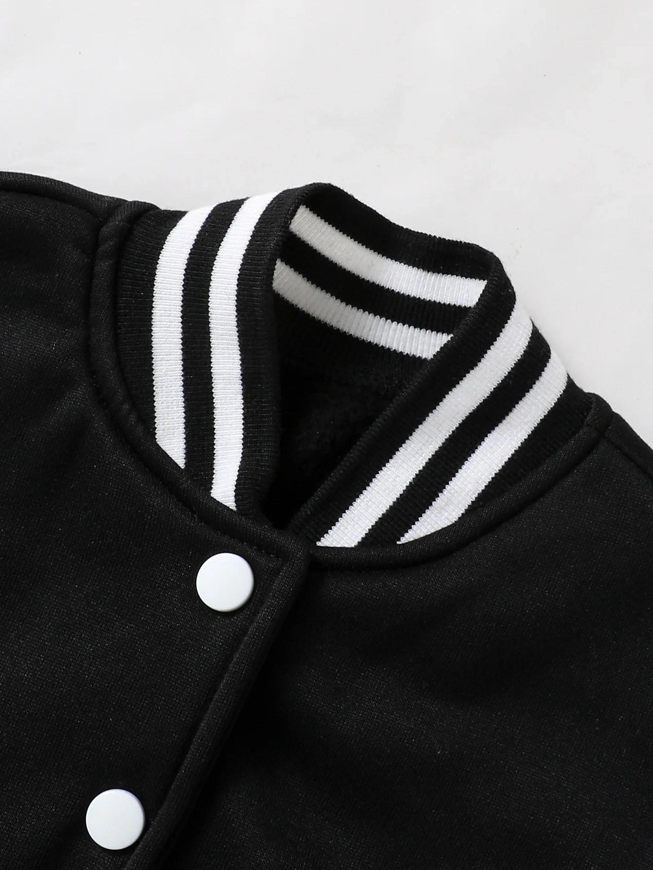 Children's Clothing Ins Girls' Jacket for the Back-To-School Season, 1-Piece Short Baseball Jacket in Black and White Contrasting Colors, Preppy Style Clothing Suitable for Ages 4 to 14