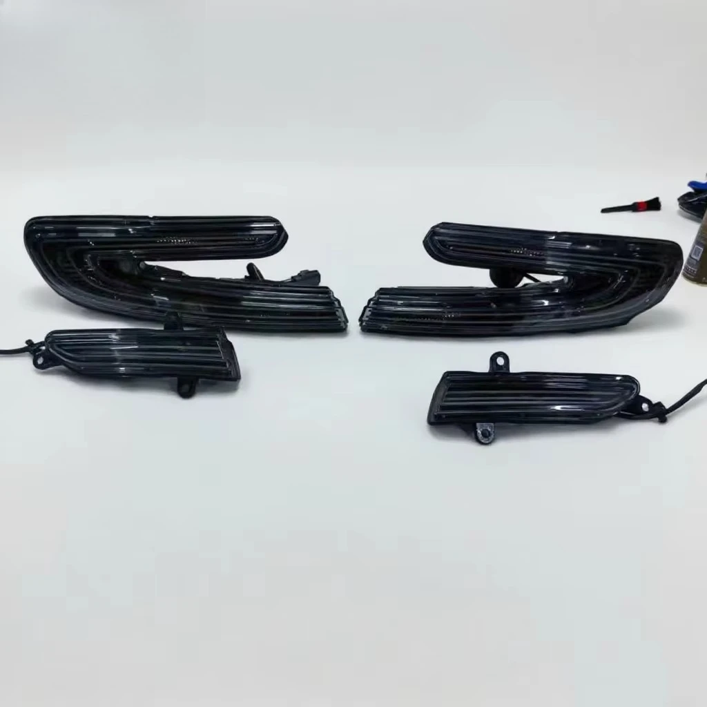 For Aston Martin DB11 Original Second-hand Taillight HY53-13405-AE HY53-138452-AC Original Equipment Manufacturer